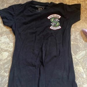Riverdale south side serpents graphic tee, size small, black